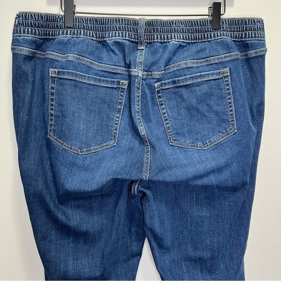 Torrid Blue Straight Leg Distressed Jeans Size 2x - Picture 7 of 11